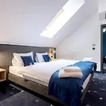 Hotel Ilkus & Restaurant 3*