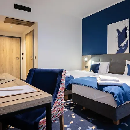 Ilkus & Restaurant Hotel 3*