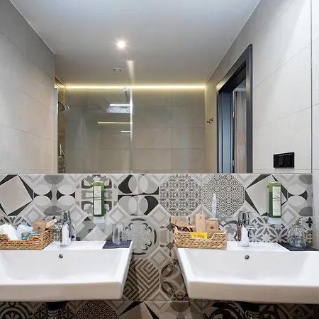 Ilkus & Restaurant Krze