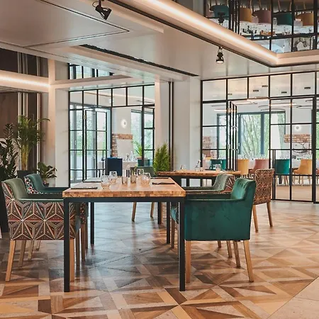 Ilkus & Restaurant Szálloda Krze