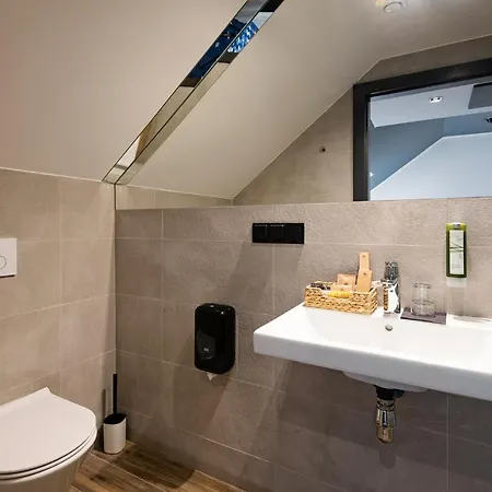 Hotel Ilkus & Restaurant 3*