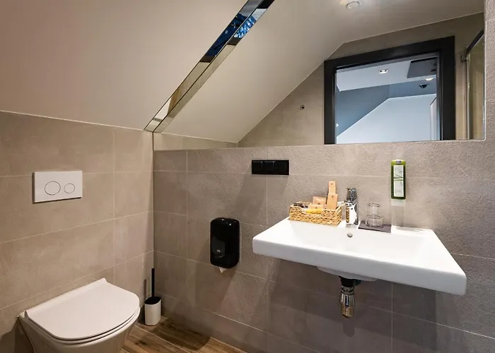 Ξενοδοχείο Ilkus & Restaurant 3*